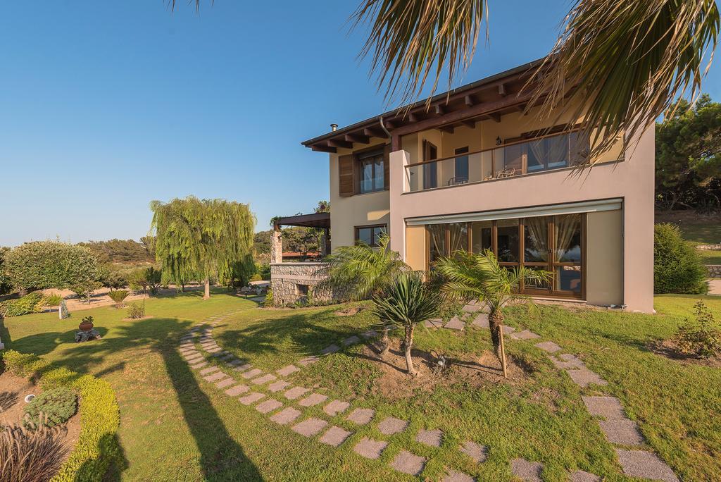 Villa Russelia Kalavárda Exteriör bild