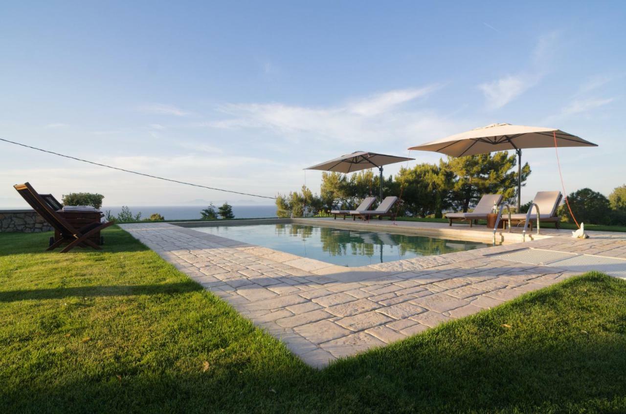 Villa Russelia Kalavárda Exteriör bild